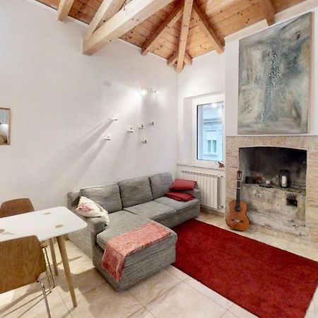 Lucy'S Home Trieste Esterno foto