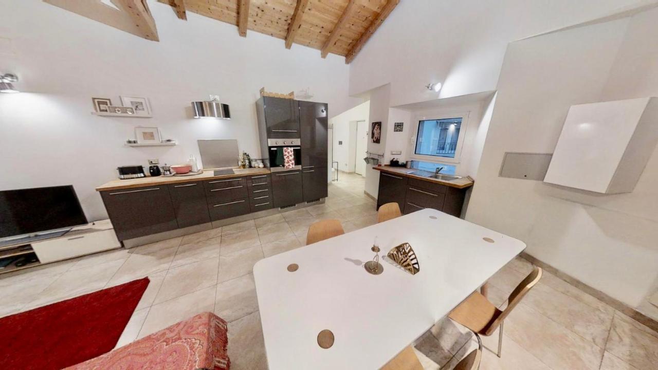 Lucy'S Home Trieste Esterno foto