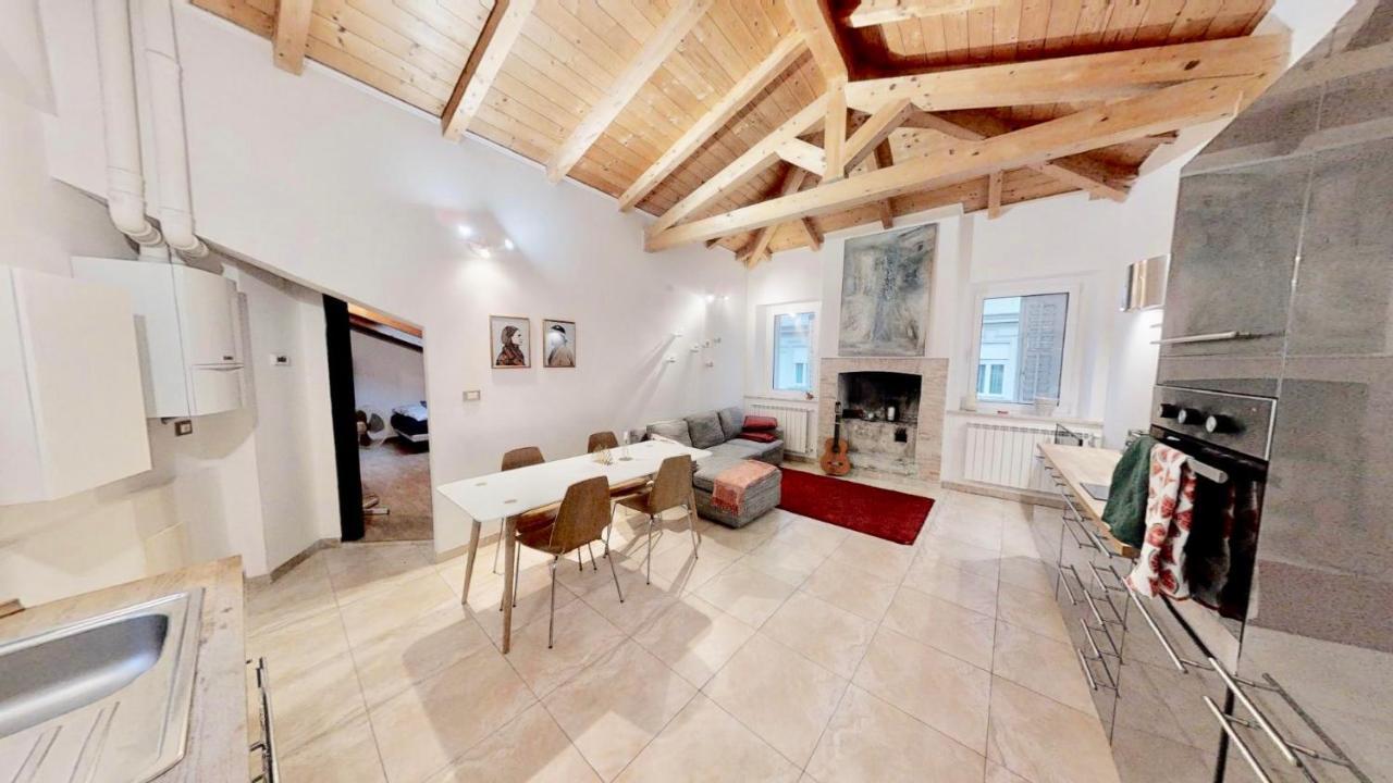 Lucy'S Home Trieste Esterno foto